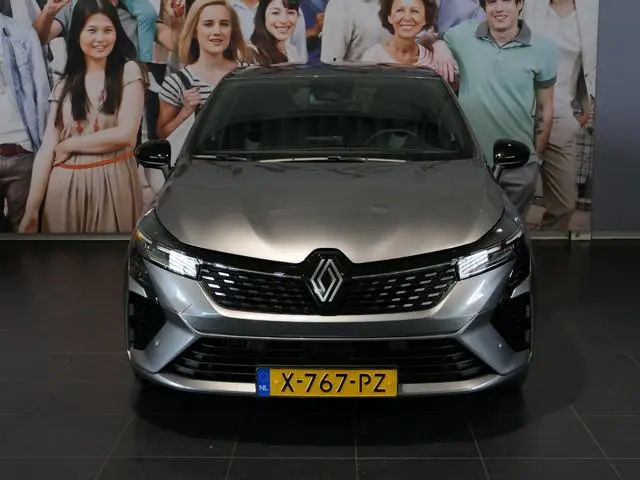 Renault Clio 1.0 TCe 90 GPF techno - Groot scherm - Stoel en stuurverwarming - 360 camera