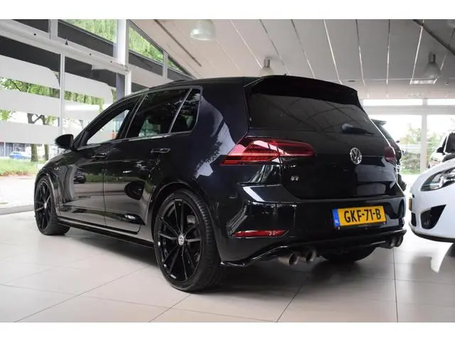 Volkswagen Golf 2.0 TSI 4Motion R FULL OPTIONS! AKRAPOVIc|PANO|LED