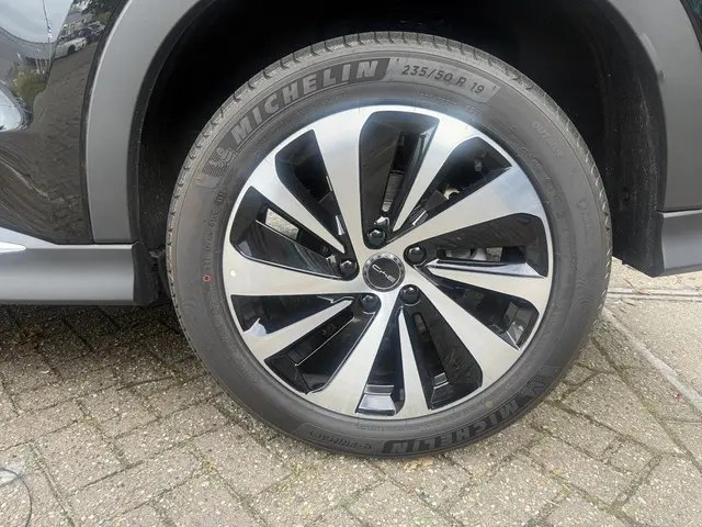 BYD SEAL U 1.5 T DM-i Comfort 291pk 125km elektrisch 26,6kwh