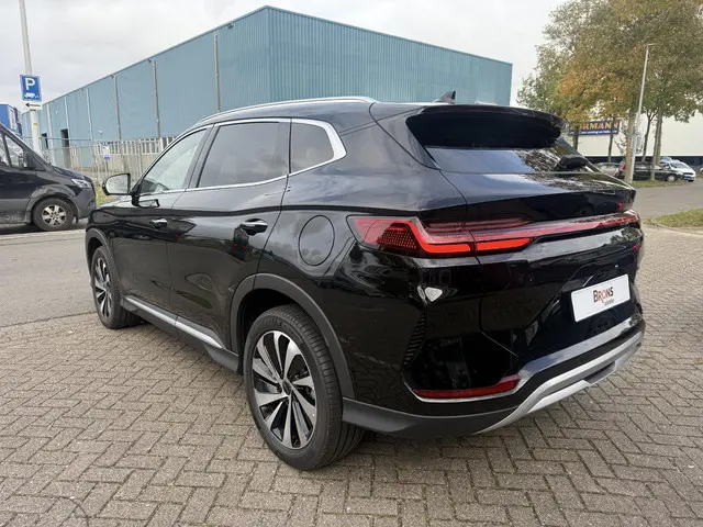 BYD SEAL U 1.5 T DM-i Comfort 291pk 125km elektrisch 26,6kwh