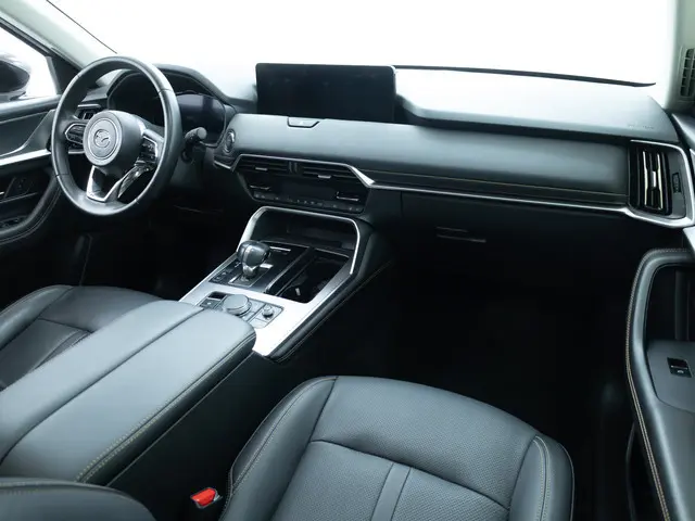 Mazda CX-60 2.5 e-SkyActiv PHEV Takumi | Panoramadak | Elec. trekhaak | Navigatie | 360 Camera | Ele...