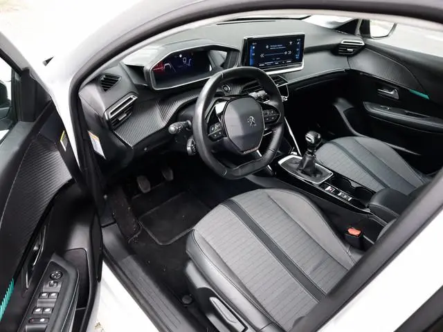 Peugeot 208 1.2 PureTech 100 Allure 1e-Eig. & Dealer-Onderh. BOVAG-Garantie. NL-Auto.