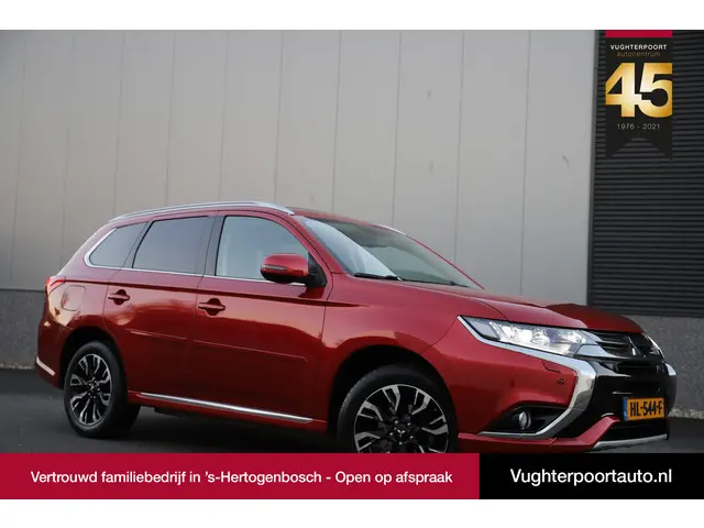 Mitsubishi Outlander 2.0 PHEV 4WD/ Instyle/Leder/360Cam/Sunroof/Trekhaak/18"