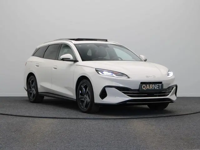 BYD SEAL