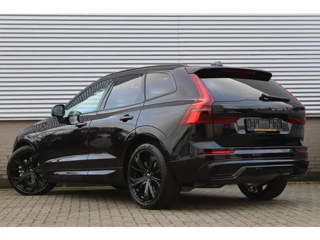 Volvo XC60 2.0 T8 Plug-in hybrid AWD Plus Black Edition NIEUW | Head-up | 360 | Panoramadak | Zwenkb...
