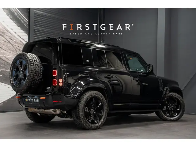 Land Rover Defender 110 2.0 P400e Hybrid XS Edition *Luchtvering / Panorama / Stoelventilatie / Meri...