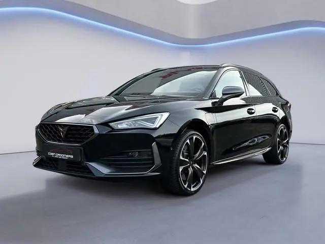 CUPRA Leon Sportstourer 1.4 e-Hybrid VZ 245PK /Apple Carplay/Stoel- en stuurverwarming/Park.Sens. ro...