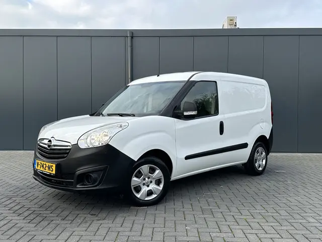 Opel Combo 1.3 CDTi 96 PK EURO 6 / L1H1 / AIRCO / SCHUIFDEUR / 107.709 KM / ELEK. RAMEN