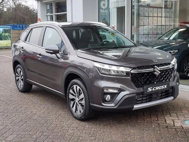 Suzuki S-Cross