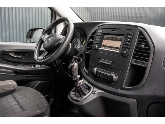 Mercedes-Benz Vito 111 CDI XL L3H1 | 5-Persoons | DC | Camera | Cruise | Airco | Trekhaak