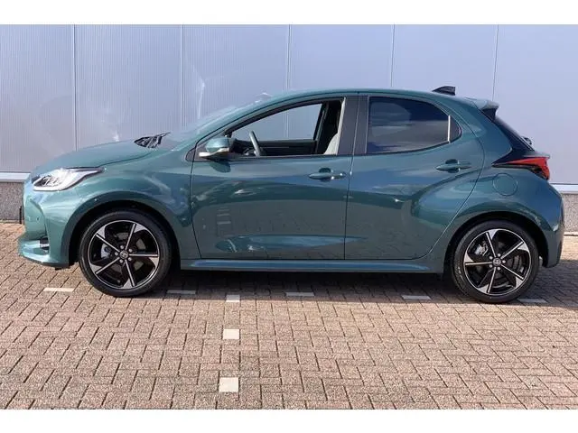 Toyota Yaris 1.5 Hybrid 130 Executive | Camera | Apple Carplay | Keyless | Stoel- en Stuurverwarming