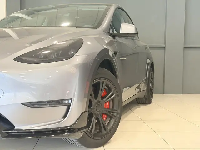 Tesla Model Y Long Range AWD 75 kWh | Sport pakket | Leder interieur | SOH 92,2% |