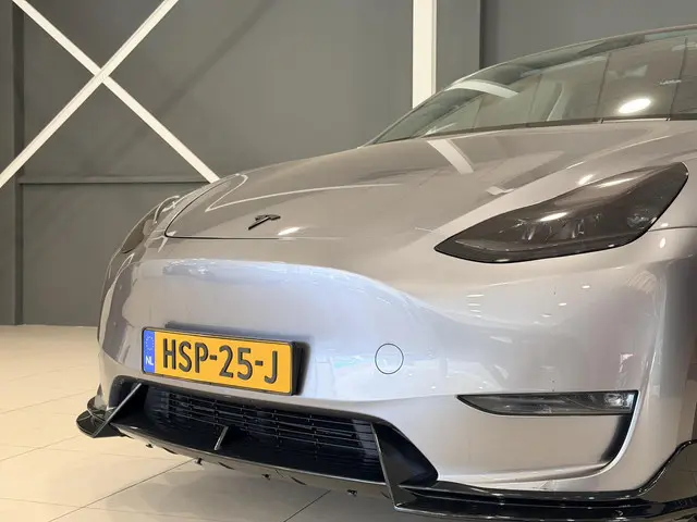Tesla Model Y Long Range AWD 75 kWh | Sport pakket | Leder interieur | SOH 92,2% |