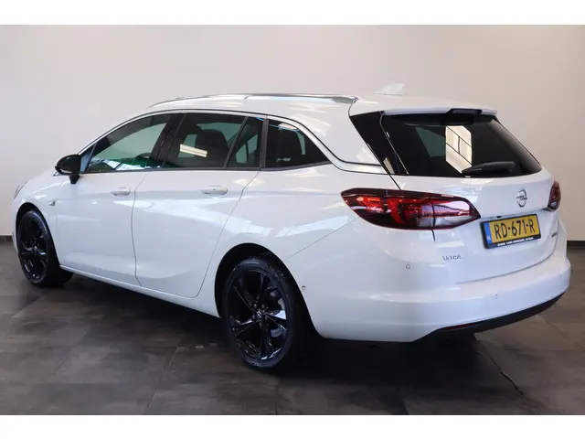 Opel Astra Sports Tourer 1.4 Innovation Schuifdak Navigatie Camera
