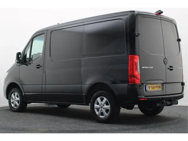 Mercedes-Benz Sprinter 315 CDI Automaat L1H1 Camera, Leer, Airco, Trekhaak, Apple CarPlay, 16”