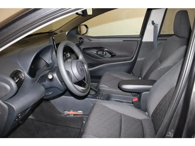 Toyota Yaris 1.5 Hybrid 115 Dynamic Comfort Pack-Protection Pack