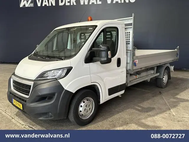 Peugeot Boxer 2.2 BlueHDi 140pk Kipper Open Laadbak Euro6 Bijrijdersbank Bluetooth telefoonvoorberei...