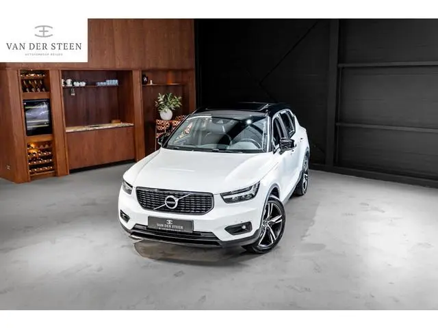 Volvo XC40 1.5 T4 Recharge R-Design Expression Pano | Stuur-Stoelverwarming