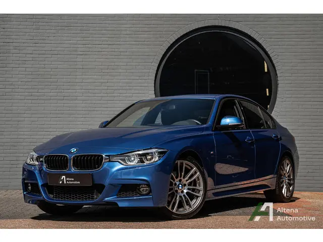 BMW 3-serie 320i Corporate Lease Executive M sport, 19 inch, NL auto