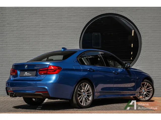 BMW 3-serie 320i Corporate Lease Executive M sport, 19 inch, NL auto