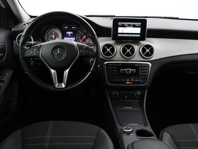 Mercedes-Benz GLA-klasse 180 CDI AUT. URBAN NIGHT + PANORAMA | 18 INCH | MEMORY | ELEK. ACHTERKLEP