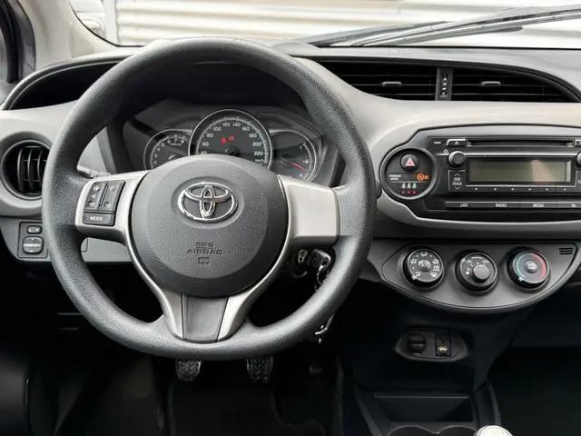 Toyota Yaris 1.0 VVT-i Trend 1e Eigenaar|Airco|LM Velgen|Elektr. Ramen|APK tot 02-2027