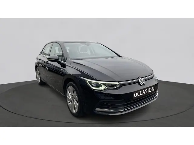 Volkswagen Golf 1.5 TSI 130pk Style Trekhaak Navigatie Full-LED Pdc Acc Android/Carplay
