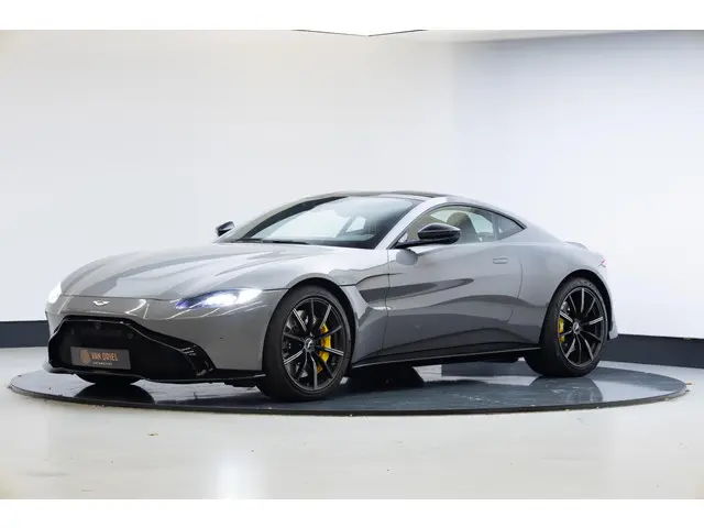 Aston Martin V8 Vantage