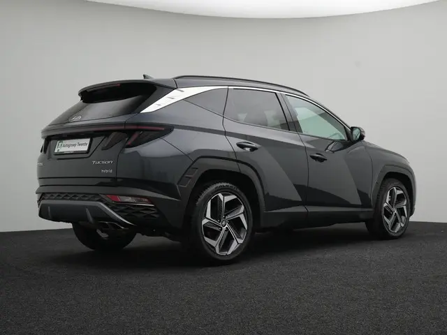 Hyundai Tucson 1.6 T-GDI HEV Premium | Navigatie | Stoelverwarming | Camera |