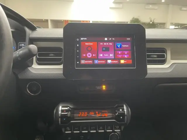 Suzuki Ignis