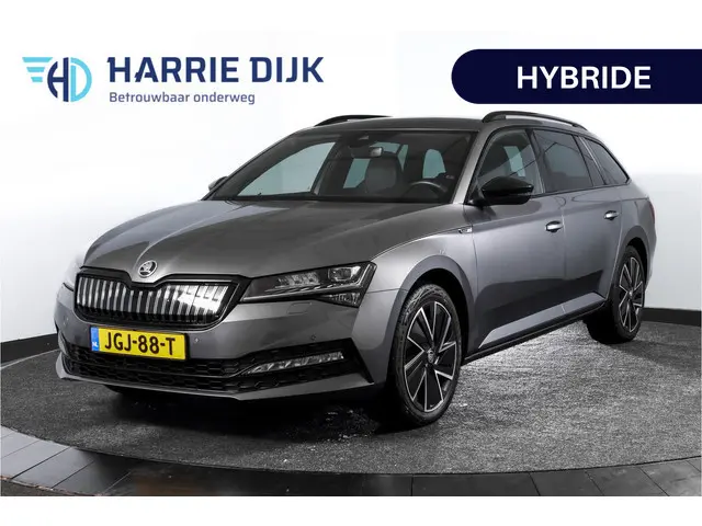 ŠKODA Superb Combi 1.4 TSI iV Sportline Business | Dig. Cockpit | Cruise | Stoel-+Stuurverw. PDC | C...