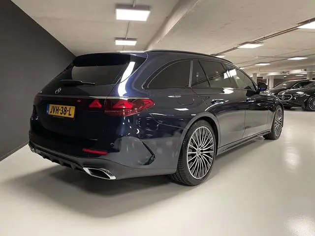 Mercedes-Benz E-klasse Estate 300 e | AMG | SuperScreen | Head-Up | Burmester