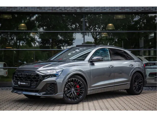 Audi Q8 60 TFSI e quattro Pro Line S Competition , Panoramadak, 3D-camera, Head-up display, Memory s...
