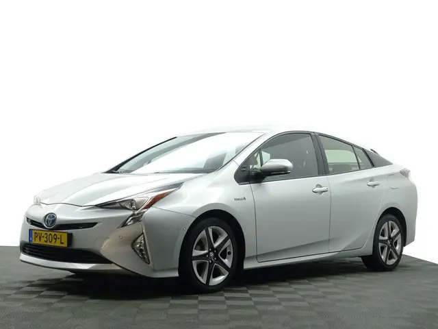 Toyota Prius 1.8 Dynamic+ Aut- Head Up, Stoelmassage, JBL Audio, Park Pilot, Ada Cruise, Leder Inter...