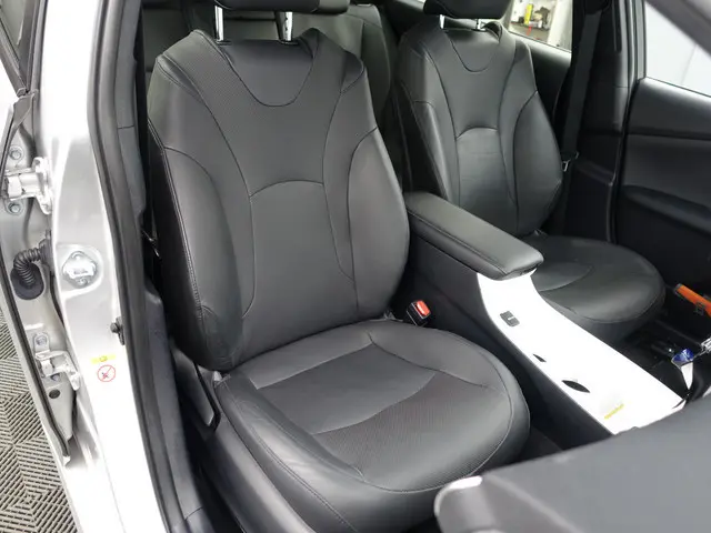 Toyota Prius 1.8 Dynamic+ Aut- Head Up, Stoelmassage, JBL Audio, Park Pilot, Ada Cruise, Leder Inter...