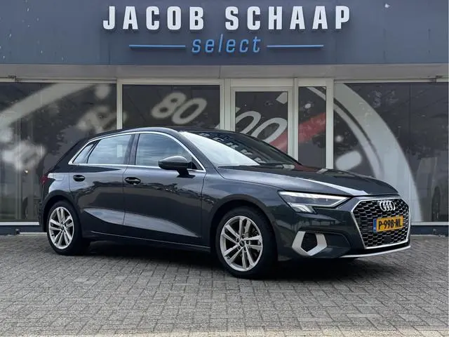Audi A3 Sportback 35 1.4 TFSI Advanced edition / Automaat / Camera / Trekhaak(1.500KG) / Carplay / L...