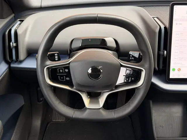 Volvo EX30
