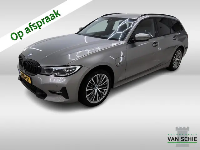 BMW 3-serie Touring 320e xDrive Business Edition Plus 1e-Eig. & Dealer-Onderh. BOVAG-Garantie. NL-Au...
