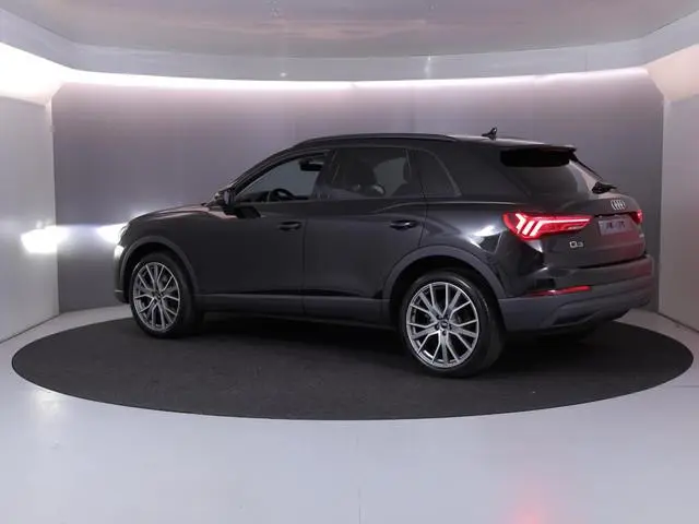 Audi Q3 45 TFSI e Business Edition 245 pk S-tronic | SOH 92% | Navigatie | Parkeersensoren | Stoelve...
