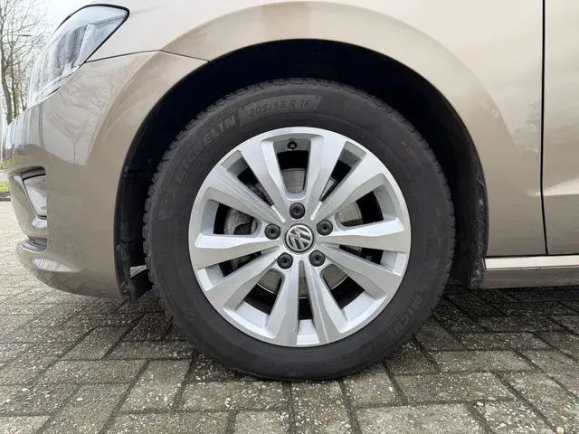 Volkswagen Golf Sportsvan