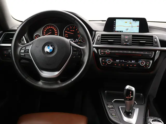 BMW 4 Serie GRAN COUPE 418i EXECUTIVE | LEDER | NAVI | STOELVERWARMING | LED | 18 INCH LMV