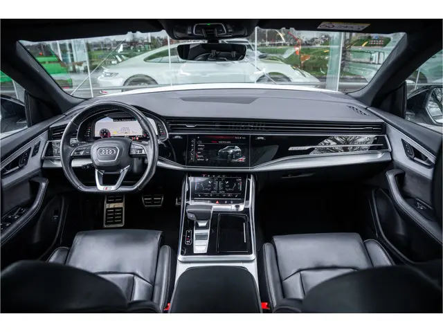 Audi Q8 50 TDI quattro Pro Line S ** Panodak ** Leder ** 22inch ** Luchtvering ** Trekhaak ** NL aut...