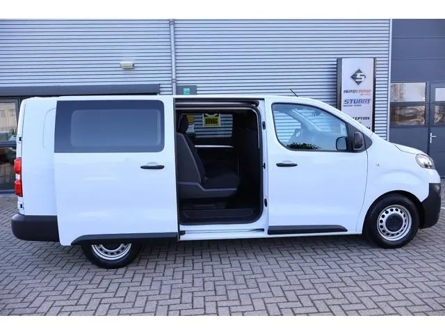 Opel Vivaro 2.0 Diesel 145pk L3 DC 1e Eigenaar | Volledig Onderh | NAP | BTW | 6-Zits | Trekhaak | C...