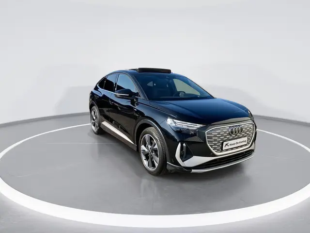 Audi Q4 Sportback e-tron 40 S Line 82kWh / 204pk · Apple/Android Car Play · Adaptive Cruise Control...
