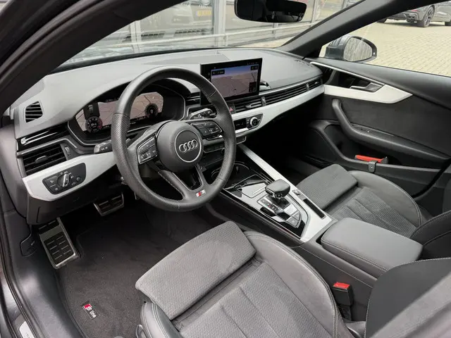 Audi A4 Avant 35 TFSI AUT. *!* 2x S-LINE *!* VIRTUAL/ LED/ 18 INCH/ CARPLAY/ 19 DKM *!*