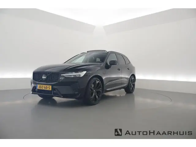 Volvo XC60 T8 Recharge Plus Black Edition | Rijklaar! | Luchtvering | Bowers & Wilkins | Pano | Memo...