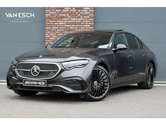 Mercedes-Benz E-klasse 400 e 4MATIC AMG Line | Hyperscreen | Luchtvering | Achterasbesturing | Distr...