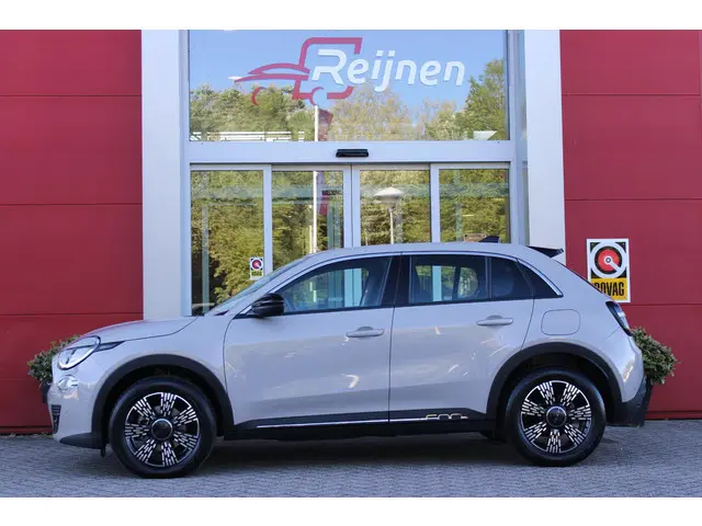 Fiat 600 1.2 Hybrid 110PK AUTOMAAT URBAN | STOEL/VOORRUIT VERWARMING | KEYLESS ENTRY/START | 17" LIC...