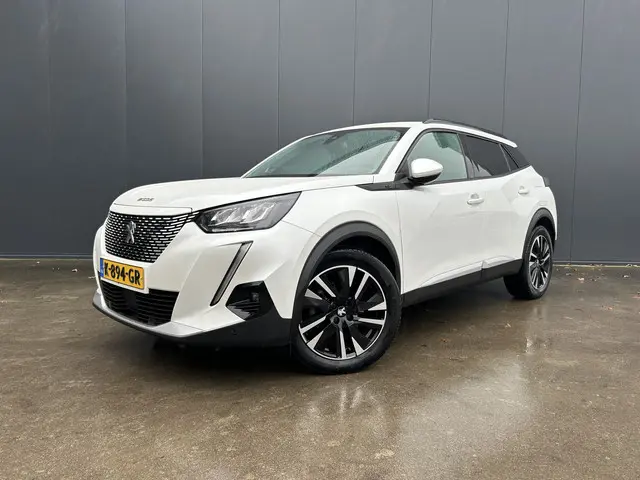 Peugeot e-2008 EV Allure 50 kWh 1e EIGENAAR METALLIC VIRTUAL COCKPIT ADAPT CRUISE CAMERA HALF LEER LED NAVI ECC