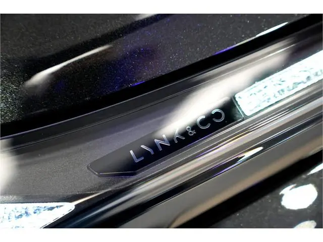Lynk & Co 08
